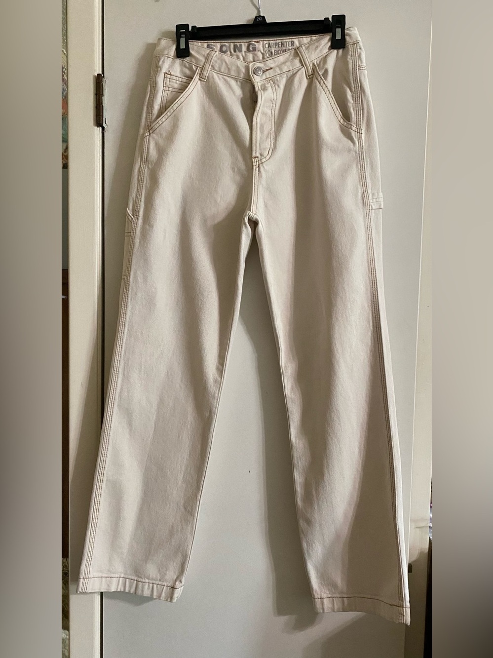 Carpenter-Style Boyfriend Jeans in Off-White